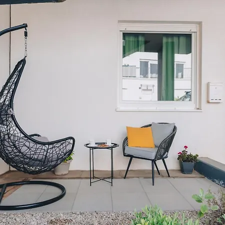 Apartment Butterfly *